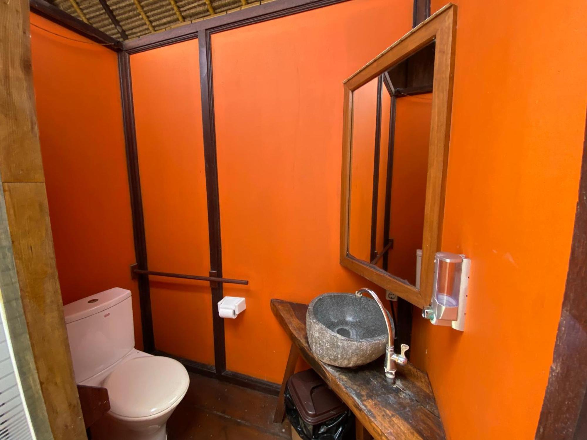 Little Tree House Hotel Sanur Стая снимка