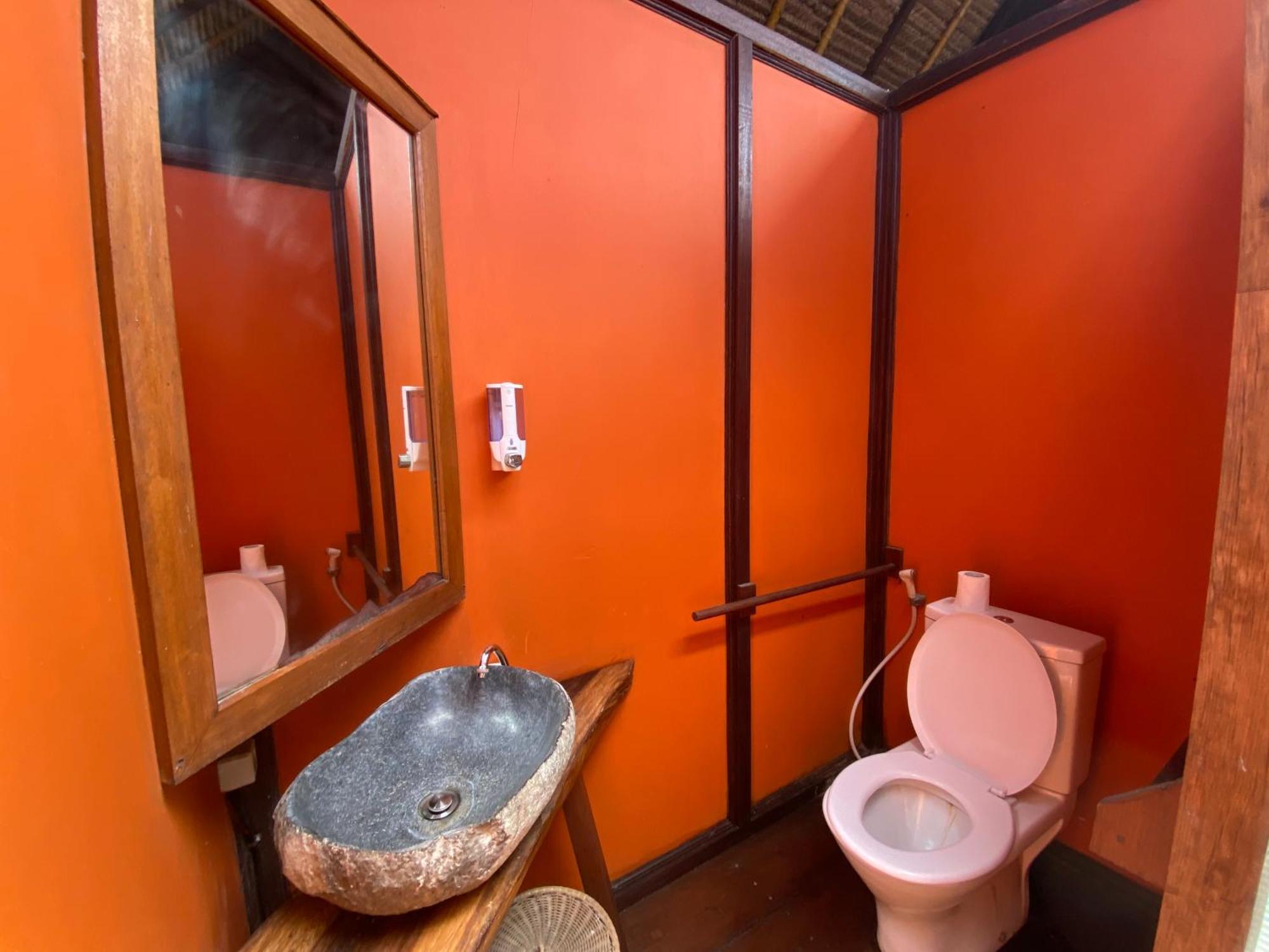 Little Tree House Hotel Sanur Стая снимка